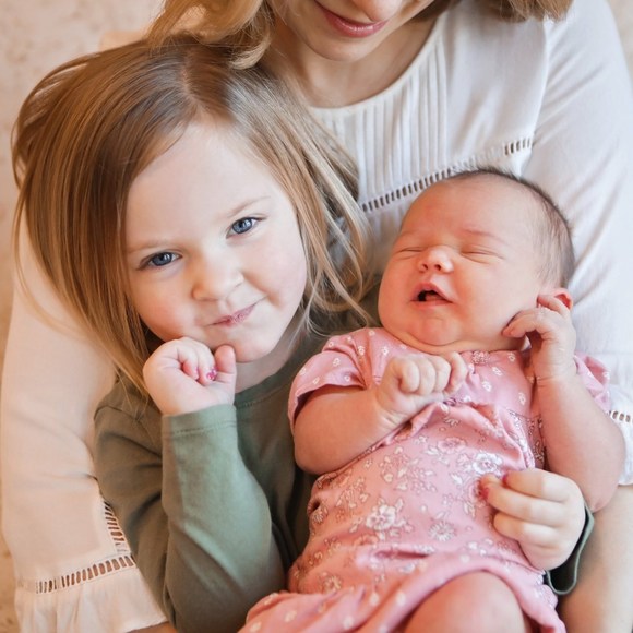 Meet your Posher, Noelle - Picture 1 of 1